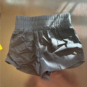 TARGET SHORTS SIZE SMALL